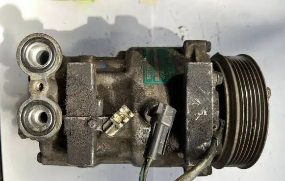 Ford Fiesta Air conditioning (A/C) compressor (pump) 5S6119D629AA 3839811524