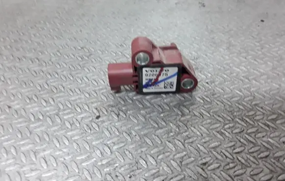 Volvo V50 Airbag deployment crash/impact sensor 9206975