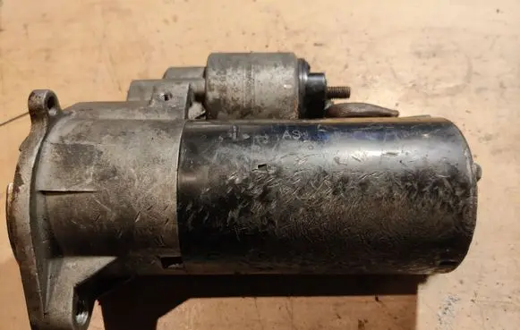 Opel Astra G Starter motor 