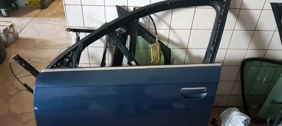 Audi A6 S6 C6 4F Front door LZ5B