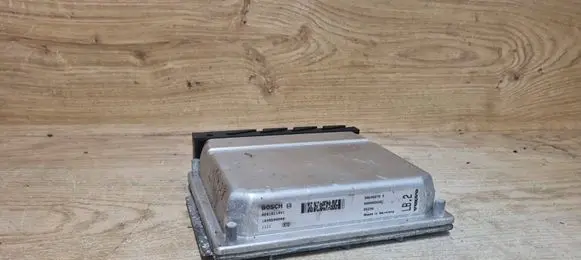 Volvo V70 Engine control unit/module 0281011441