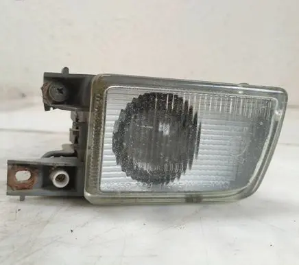 Volkswagen Golf III Front fog light 301139354