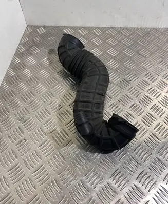Audi A6 S6 C4 4A Turbo air intake inlet pipe/hose 4A0145747A