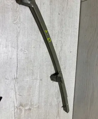 Toyota Yaris Rear door windshield rail 1856830RL