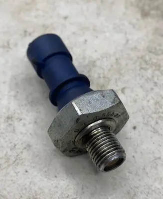 Opel Corsa D Oil pressure sensor 