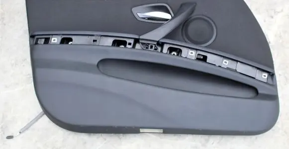BMW 3 E90 E91 Front door card panel trim