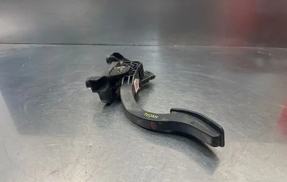 Hyundai ix20 Accelerator throttle pedal 351904x700 01570857 00790429