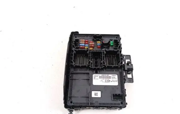 Ford Kuga III Fuse module LU5T15604BJGE