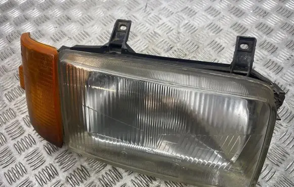 Volkswagen Transporter - Caravelle T4 Headlight/headlamp 701953050 136406
