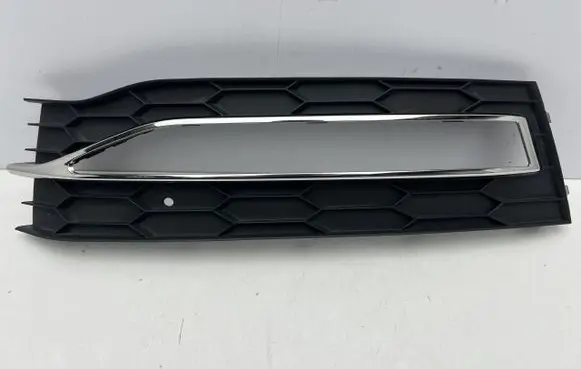 Skoda Superb B8 (3V) Front bumper lower grill 3V0853665B