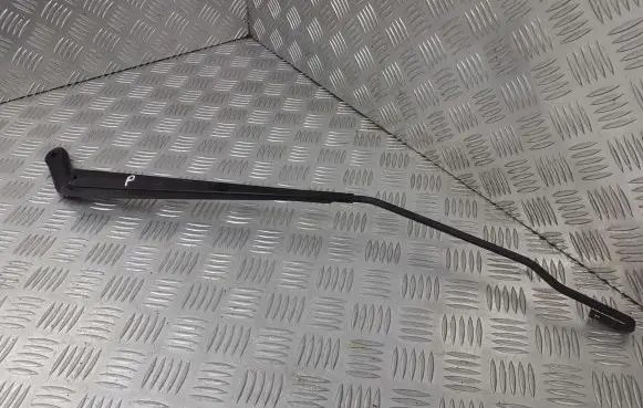 Peugeot 206+ Front wiper blade arm 33493
