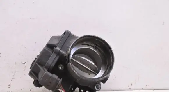 Mercedes-Benz Vito Viano W639 Throttle valve A6460902070