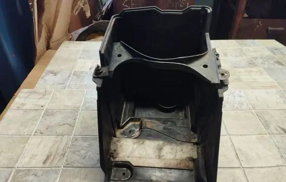 Battery tray