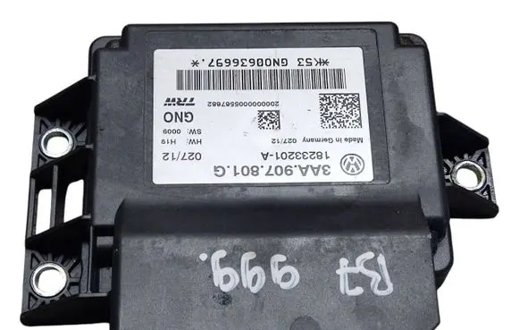 Volkswagen PASSAT B7 Hand brake control module 3AA907801G 18233201A