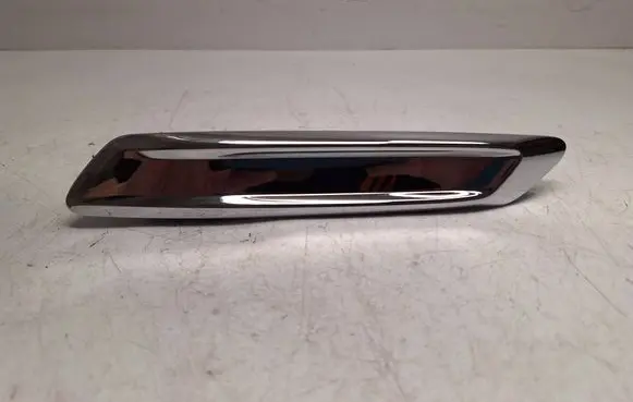 BMW 5 F10 F11 Fender trim (molding) 7336646 51137336646