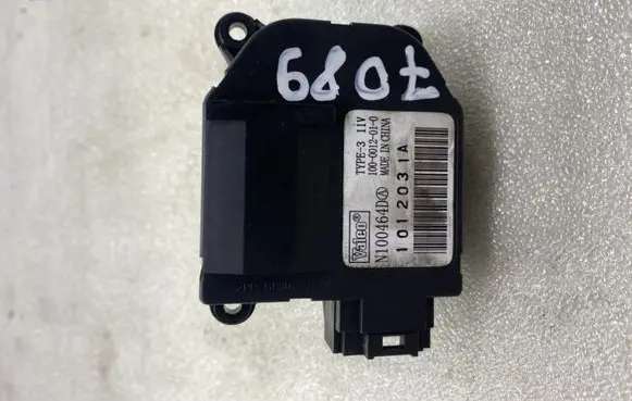 Nissan Micra Air flap motor/actuator 1012031A N100464D 1000012010