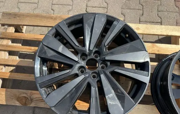 Peugeot 5008 R19 alloy rim 9809685477
