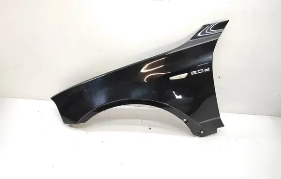 BMW X3 E83 Fender
