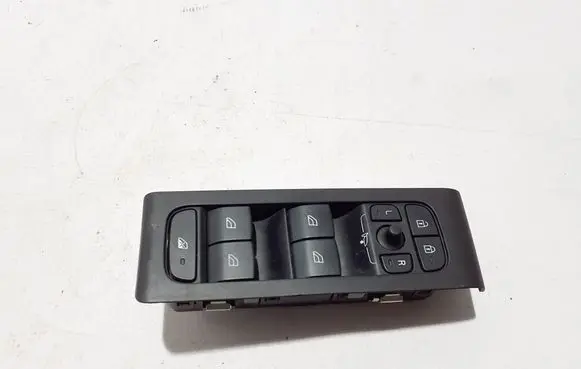 Volvo XC40 Electric window control switch 32279442