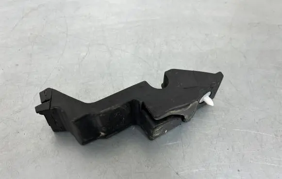 Volkswagen Arteon Shooting Brake Other engine bay part 3G8864760