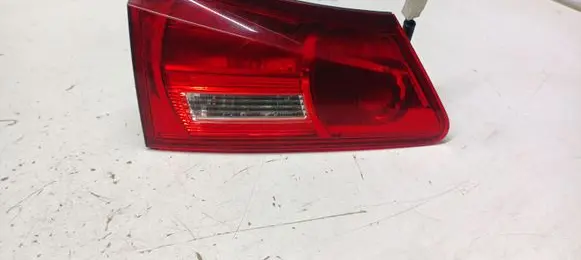 Lexus IS 220D-250-350 Tailgate rear/tail lights 