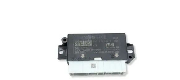 Volkswagen PASSAT B8 Parking PDC control unit/module 5Q0919294A