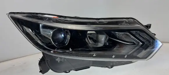 Nissan Qashqai Headlight/headlamp 10019009 B007152