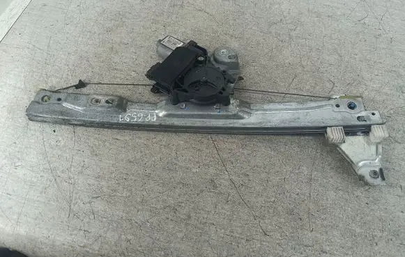 Peugeot 308 Front door window regulator with motor