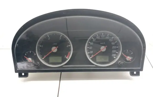 Ford Mondeo Mk III Speedometer (instrument cluster) 1S7F10841 44ZU187