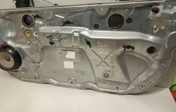 Volkswagen Polo Front door electric window regulator 6Q3837756A