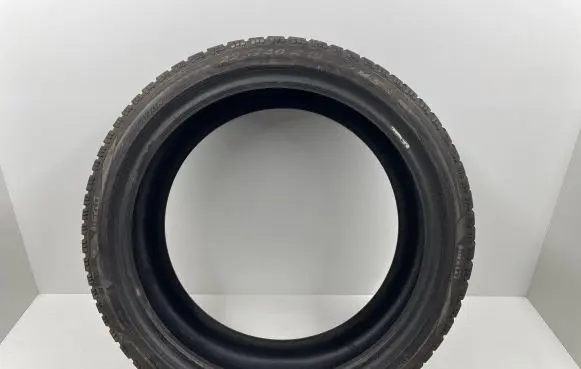 Mercedes-Benz C W204 R18 winter tire 