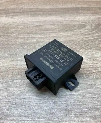 Mercedes-Benz E W211 Light module LCM A2118203226 5DF008278