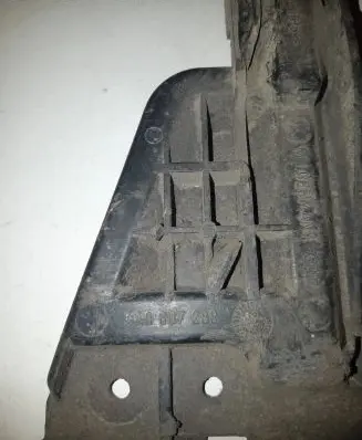 Audi A6 S6 C4 4A Front bumper mounting bracket 4A0807289