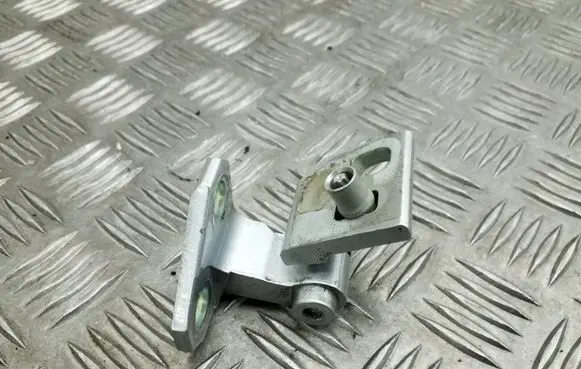 Volkswagen Golf VI Rear door upper hinge 1K9833401E