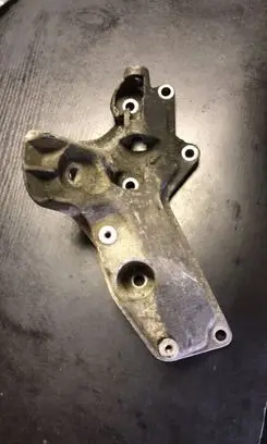 BMW 5 E60 E61 Engine mounting bracket 6763217