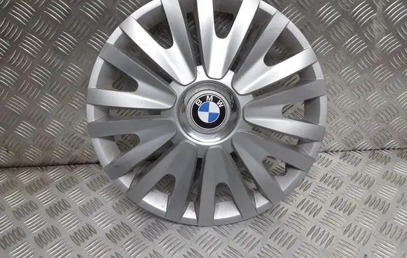 BMW 3 E46 R15 wheel hub/cap/trim 