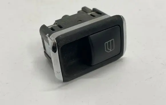 Mercedes-Benz C W204 Electric window control switch A2048700451