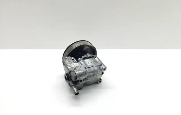 BMW 5 E60 E61 Power steering pump 678084804 7652974 7652974109