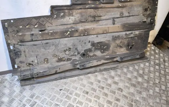 Audi A5 8T 8F Center/middle under tray cover 8K0825207C 8K0825207B 8K0825207