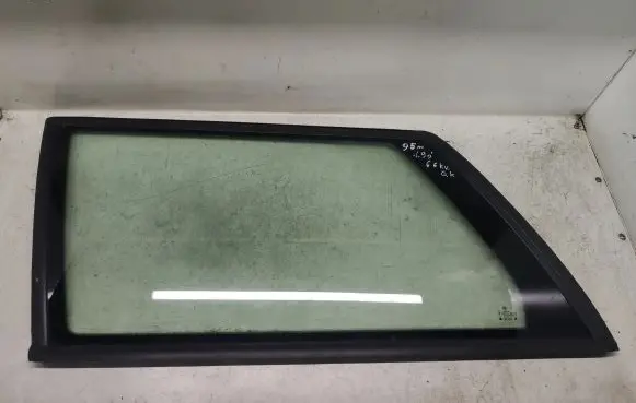 Volkswagen PASSAT B4 Rear side window
