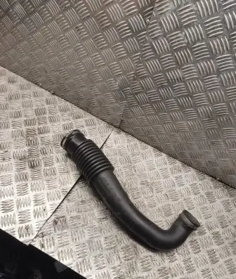 Ford Focus Air intake hose/pipe 4m519a673ba