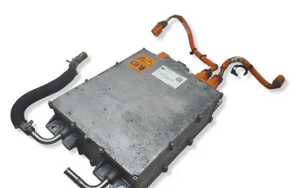 Chrysler Pacifica Voltage converter/converter module 05186032AB
