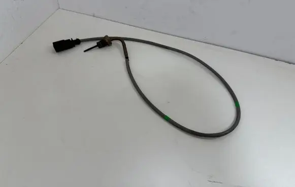 Volkswagen Passat Alltrack Exhaust gas temperature sensor 04L906088BF