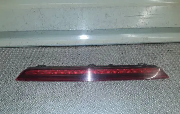 Audi Q7 4L Third/center stoplight 4L0945097