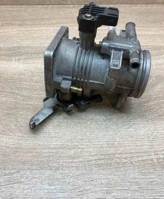 BMW 3 E36 Throttle valve 1721456