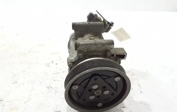 Renault Kangoo II Air conditioning (A/C) compressor (pump) 8200866437