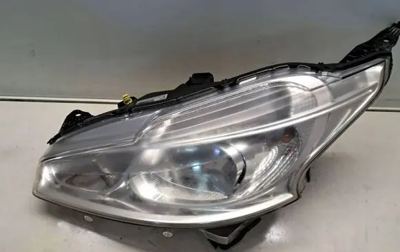 Peugeot 208 Headlight/headlamp 9802221980