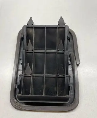 Toyota Verso Quarter panel pressure vent 629400F010