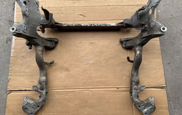 Audi A4 S4 B8 8K Front subframe 8T0399315H 5238200412