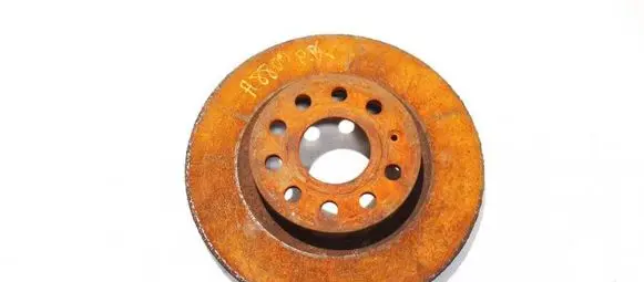 Volkswagen Golf V Front brake disc ventiliuojamas